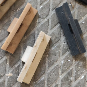 Уголок изолирующий АРС.04.04.006 (новый)