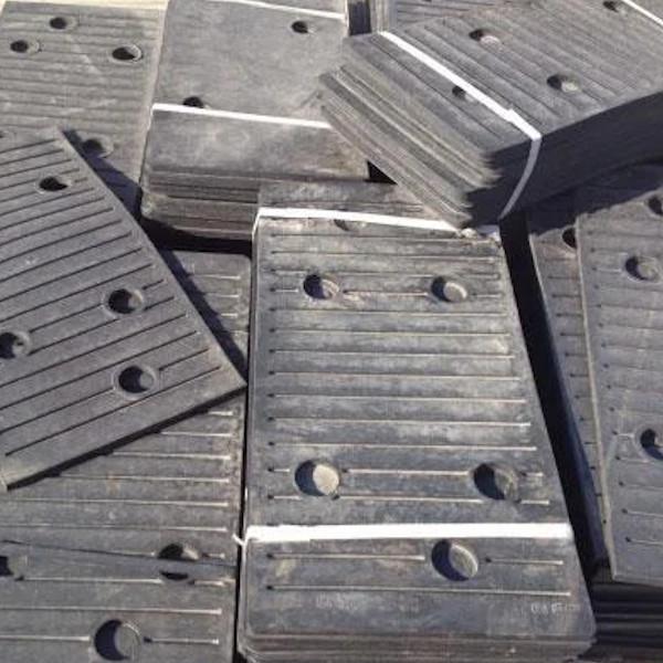 Прокладка амортизатор нашпальная ОП 366 (новая)